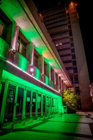 Зала „Маестро Георги Атанасов“ в Пазарджик светна в подкрепа на хората с митохондриални заболявания