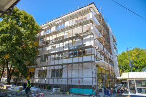 Зам.-министър и кмет дават старт на санирането на жк блок в Пазарджик