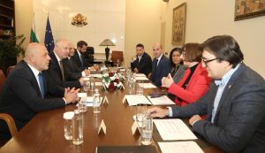 Росен Желязков : У нас може да бъде построена гигафабрика за ИИ в партньорство с IBM и ЕК