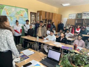 Полицейски служители обясниха на ученици кои са опасните игри