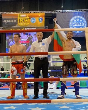 Наши състезатели по кикбокс ще участват на Световното първенство