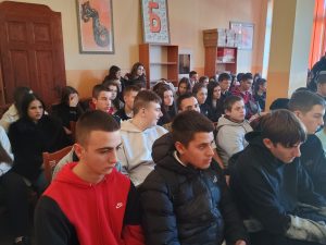 Ученици в Белово слушаха беседа за рисково сексуално поведение
