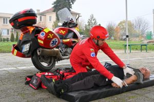 Кметът на село Ивайло показа как се оказва първа помощ с мотор