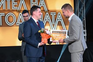 Д-р Димитър Бакалов получи специалната награда „Будител на годината“ на БНР