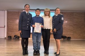 Награди и отличия за служители и деца по повод празника на българската полиция в Пазарджик