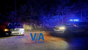 Пиян и дрогиран шофьор се удари в полицейска кола