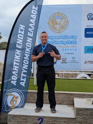 Разследващ полицай от Пазарджик спечели сребърен медал по стрелба