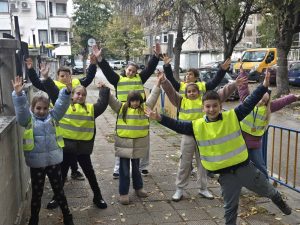 Ученици от НУ“В.Друмев“ с инициатива за движението по пътищата