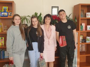 Ден в съда: ученици от ПГИМ поеха поста на председател