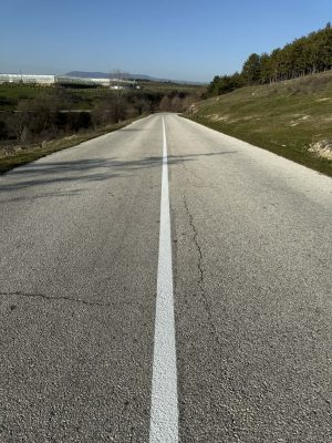 Нова маркировка на пътя между Лесичово и Боримечково