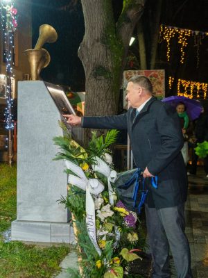 Паметник на Димитър Мечев бе открит във Велинград