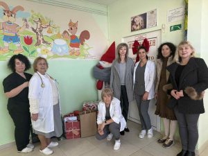 ДГ“Радост“ зарадва болните деца във Второ педиатрично отделение в МБАЛ-Пазарджик