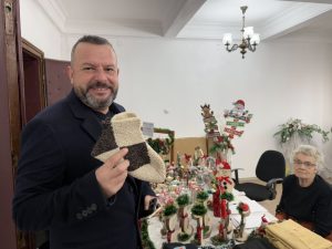 Благотворителен базар организираха хората с увреждания в Ракитово