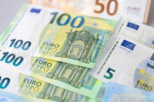 Как ще плащаме в новогодишната нощ?