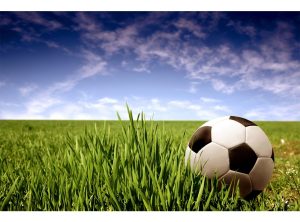 Съдии и адвокати излизат в благотворителен футболен двубой