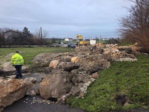 СКАНДАЛ в Гелеменово: Кметицата изгони екипите на „Напоителни системи“