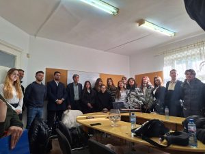 Дискусия за еврото събра ученици, студенти и преподаватели в Пловдив