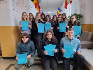 Младшите посланици от ПГ „Иван Аксаков“ отбелязват официално влизането в Еврозоната