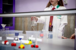 ОУ „Проф. Иван Батаклиев“ вече има ново пространство за наука.