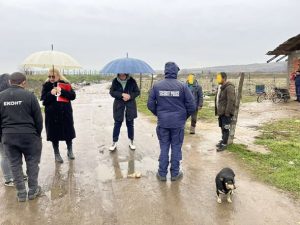 Обхождат адреси за връщане на деца в училище