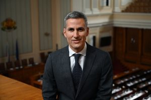 Андрей Гюров заяви готовност да бъде служебен премиер