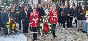 В Пещера се полкониха пред паметта на капитан Сафонов