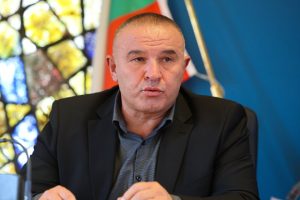 Стефан Ботев се оттегли временно от поста президент на федерацията по щанги