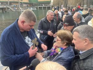 16-годишният Николай Иванов хвана кръста в езерото „Клептуза“ във Велинград