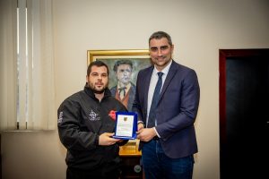 Кметът Петър Куленски награди трима джудисти