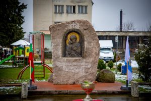 Икона на Света Богородица откриха в Черногорово