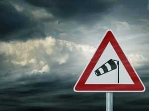 ВНИМАНИЕ: Оранжев код за силен вятър в Пазарджик и региона!