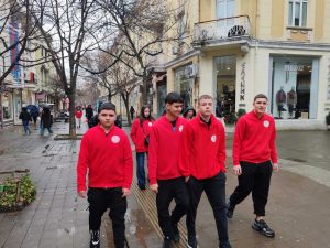 РЗИ-Пазарджик и младежите от БЧК с акция по повод Деня на влюбените