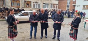 Обновиха жилищен блок в Пещера