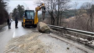 Възстановено е движението на изхода на Велинград към Юндола