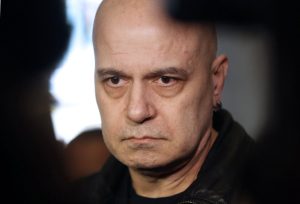 „Какво ли ще каже бащата?“ – Слави Трифонов за трагедията с убитото 15-годишно дете