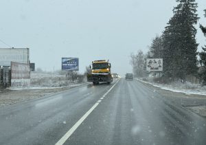 Над 500 снегорина по републиканските пътища при засилващ се снеговалеж