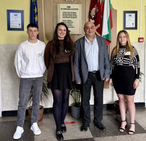 Бъдещи лесовъди от Велинград управляваха горската гимназия