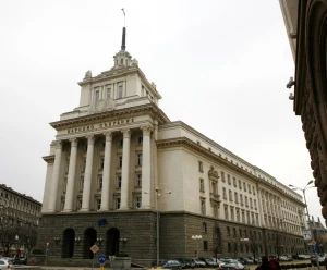 „Сова Харис“ : 6 партии влизат в новия парламент