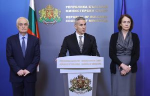 Гюров: България не е пряко застрашена, НАТО гарантира сигурността