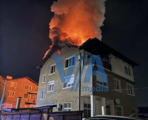 Гори къща във Велинград