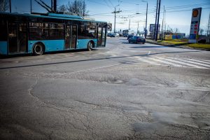 Започна ремонтът на двете кръгови движения при моста на р. Марица