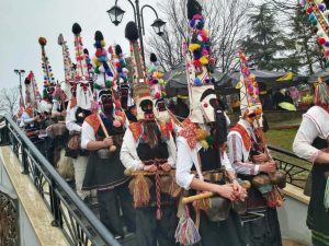 В Попинци утре се провежда XVII Фоклорен фестивал на маскарадни и кукерски игри