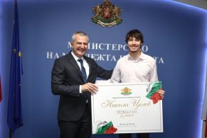 Никола Цолов получи премия от 25 000 евро от държавата