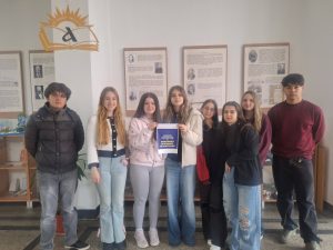 Младшите посланици от „Аксаков“ с инициатива срещу фалшивите новини