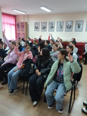 Беседа на РЗИ за вредата от цигарите и вейповете