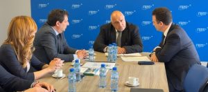 Борисов : Наш приоритет е рафинерията в Бургас да работи