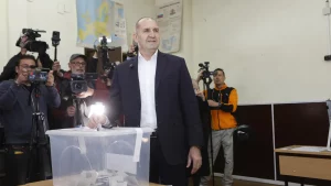 Румен Радев с призив за масов вот: Да удавим купения вот в море от свободни гласове