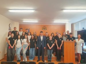 Ученици от ПГИМ се запознаха с правата си в Административен съд-Пазарджик