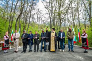 Хиляди минаха по обновената Алея на свободата до местността Оборище