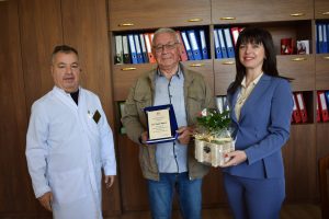 Наш хирург с благодарствено отличие от МБАЛ-Пазарджик